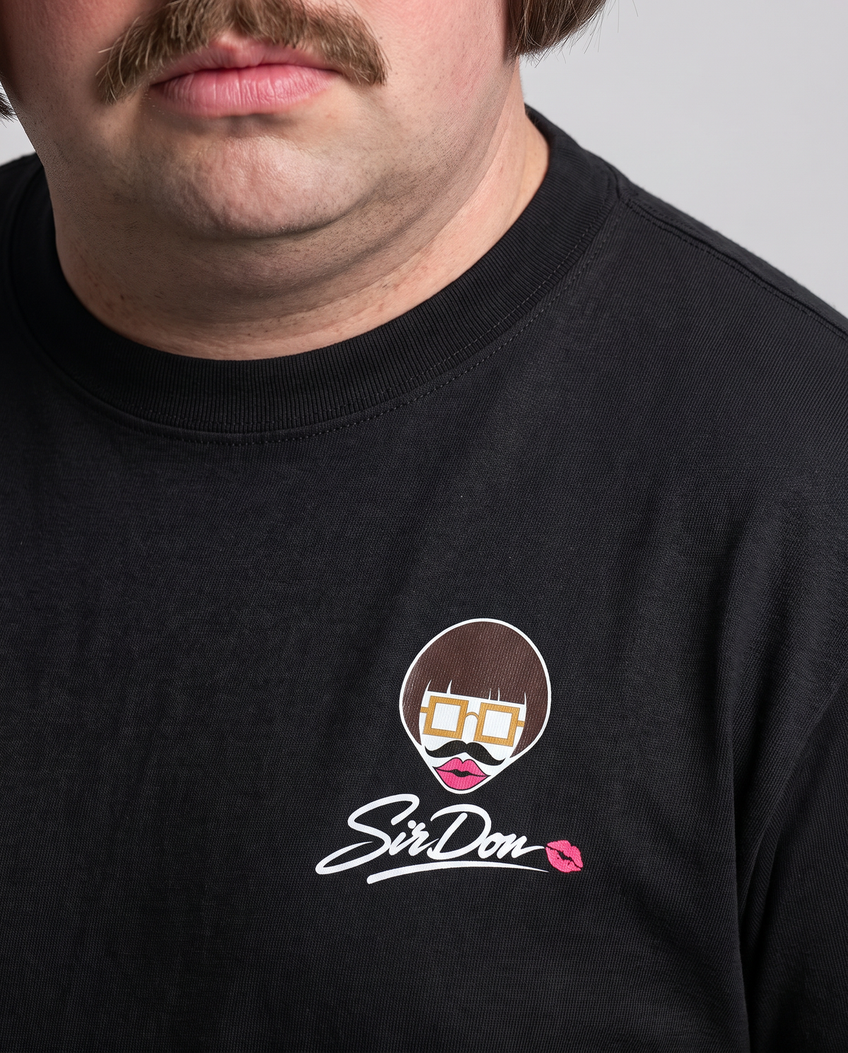 Originals Tee print close-up